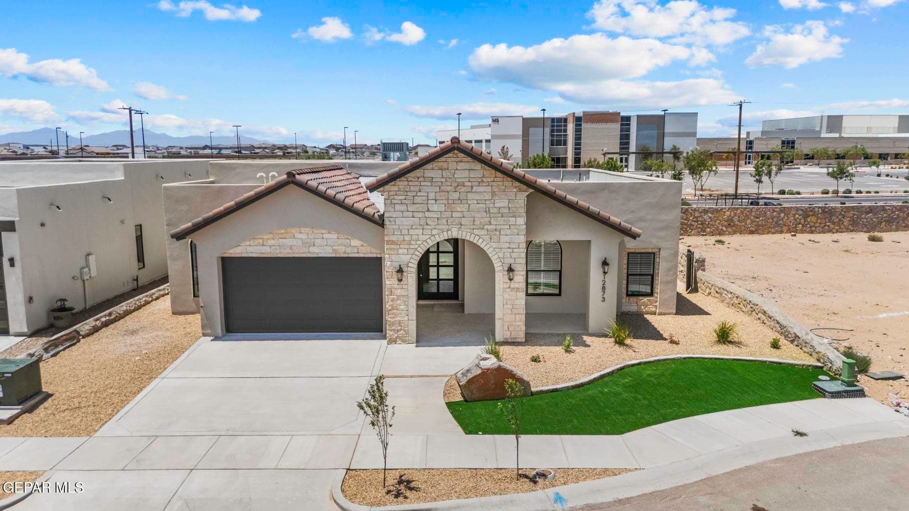 12873 Kingsbury MLS-40
