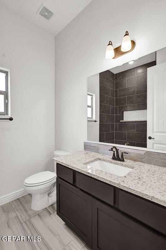 380 Coleford Ln-4