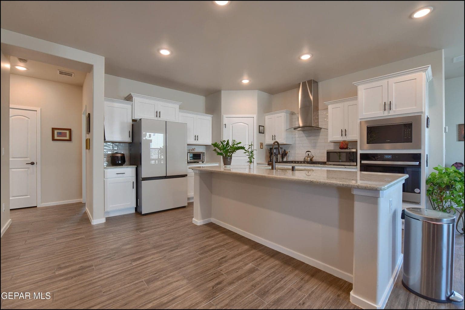 Beautifully upgraded kitchen
