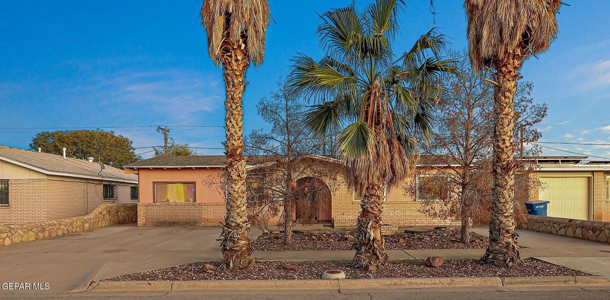 Photo of 7925 Broadway Drive