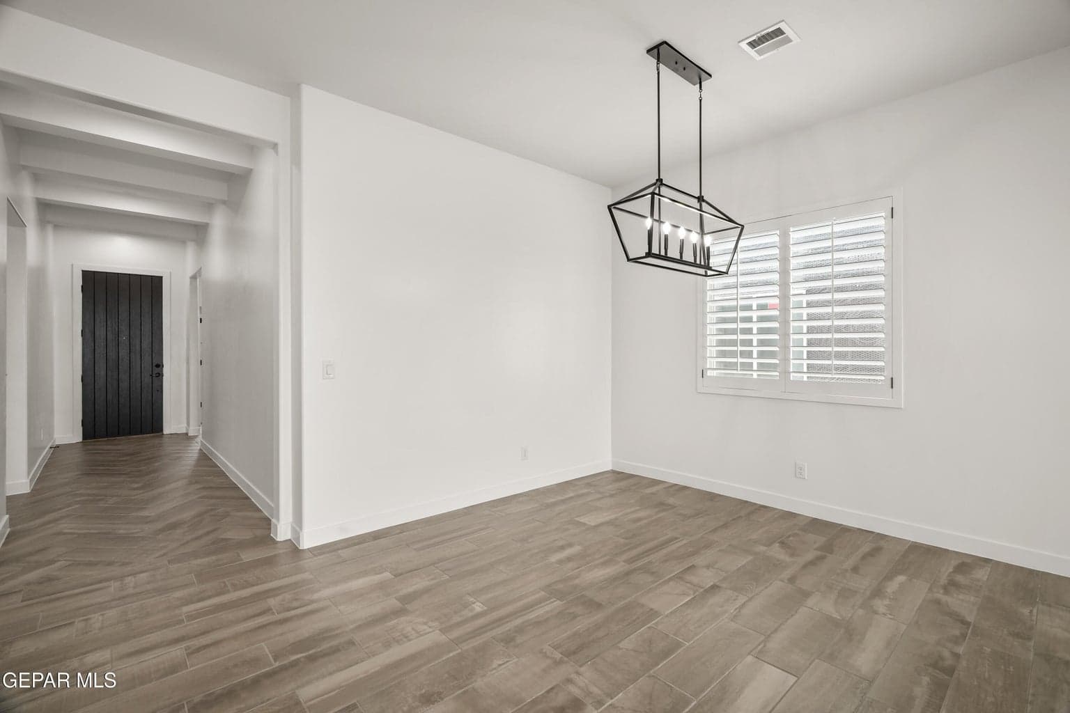 12744 Polo Norte-5