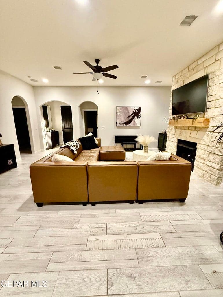 living room/stunning