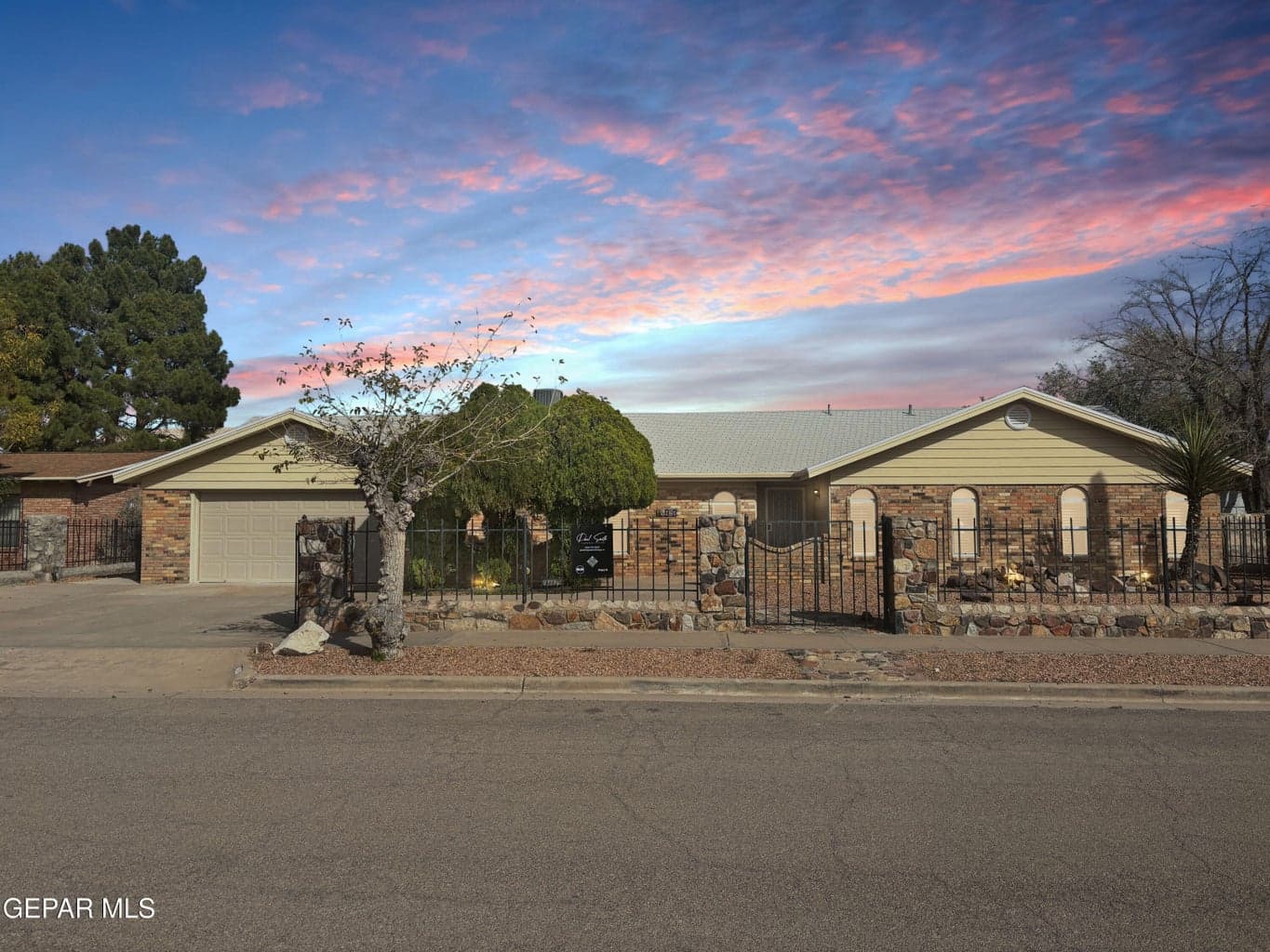 14829 KINGSTON Drive