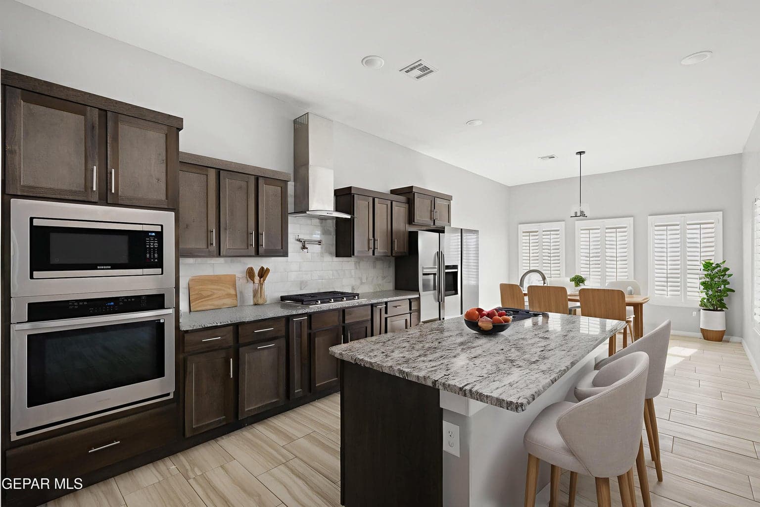 Kitchen Island with Breakfast Nook