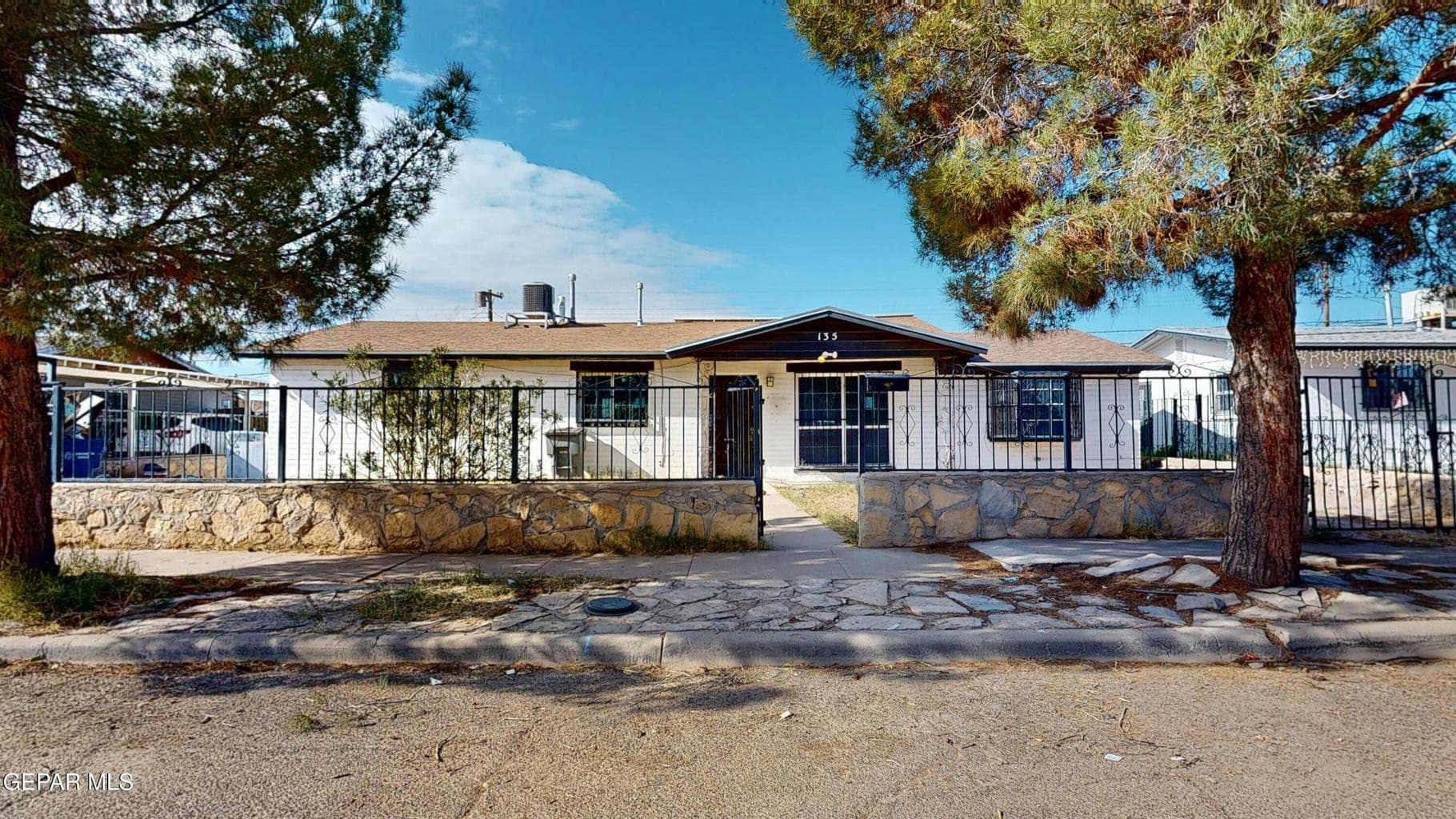 135 BAYWOOD Road
