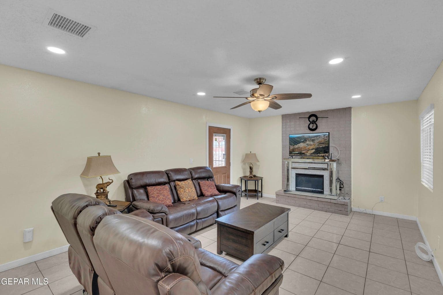 11013 BOB STONE Dr