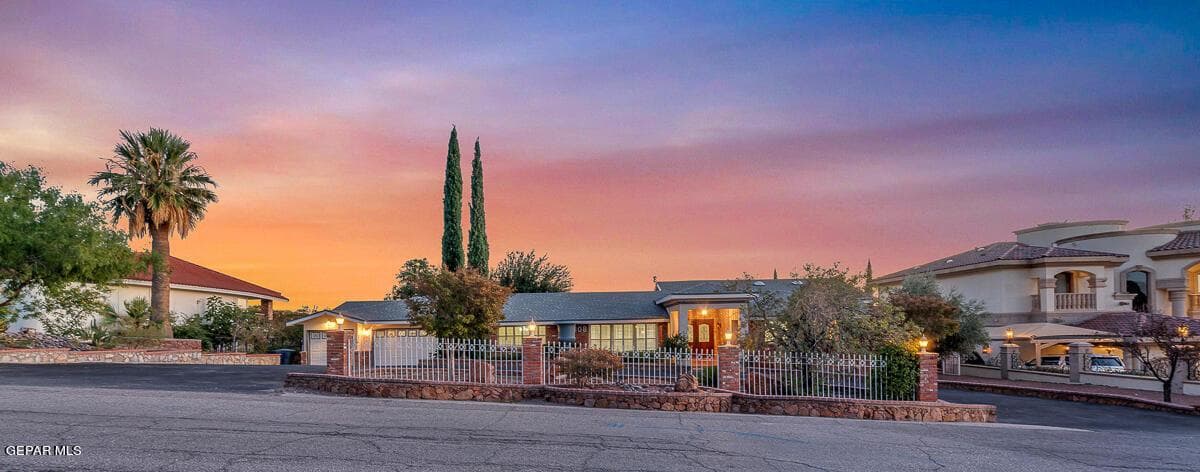 6108 Pinehurst-135