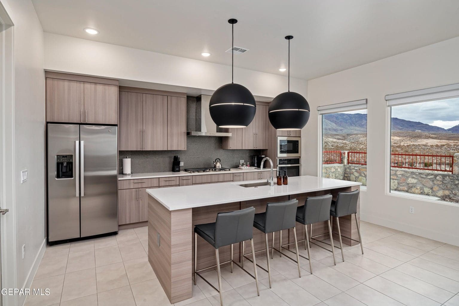 Similar Chef's Kitchen