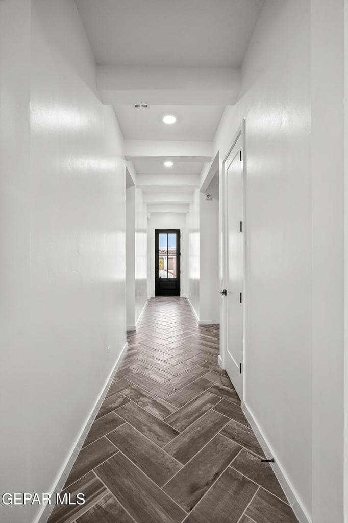 877 Eastwell-4