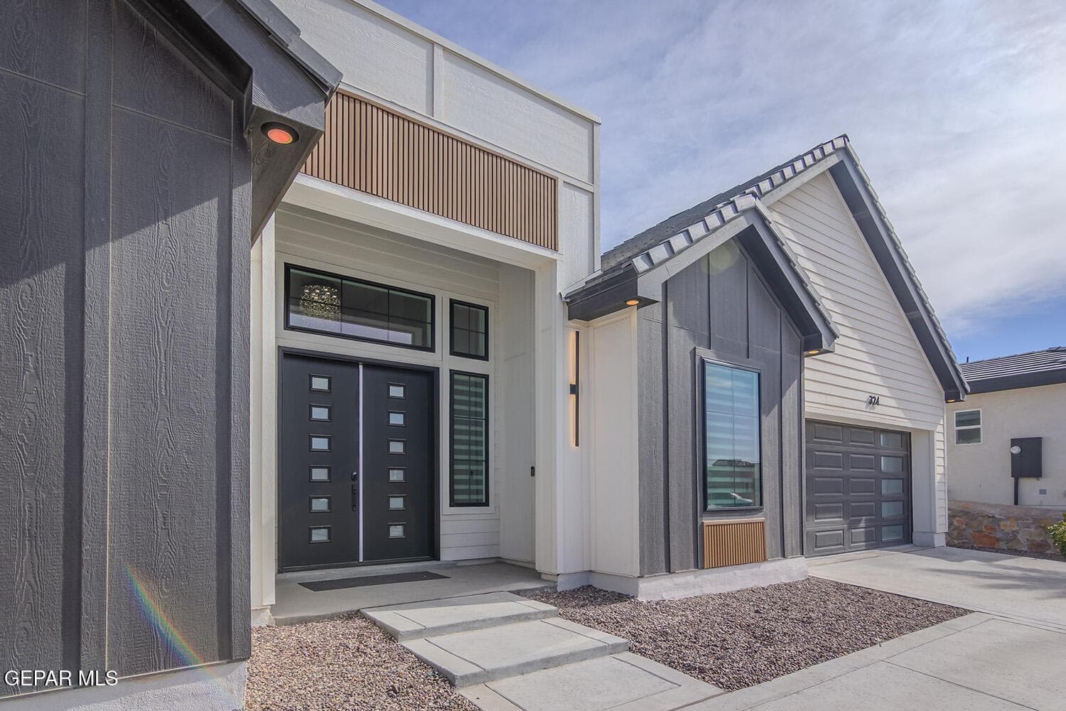 324 Gold Valley _ 004