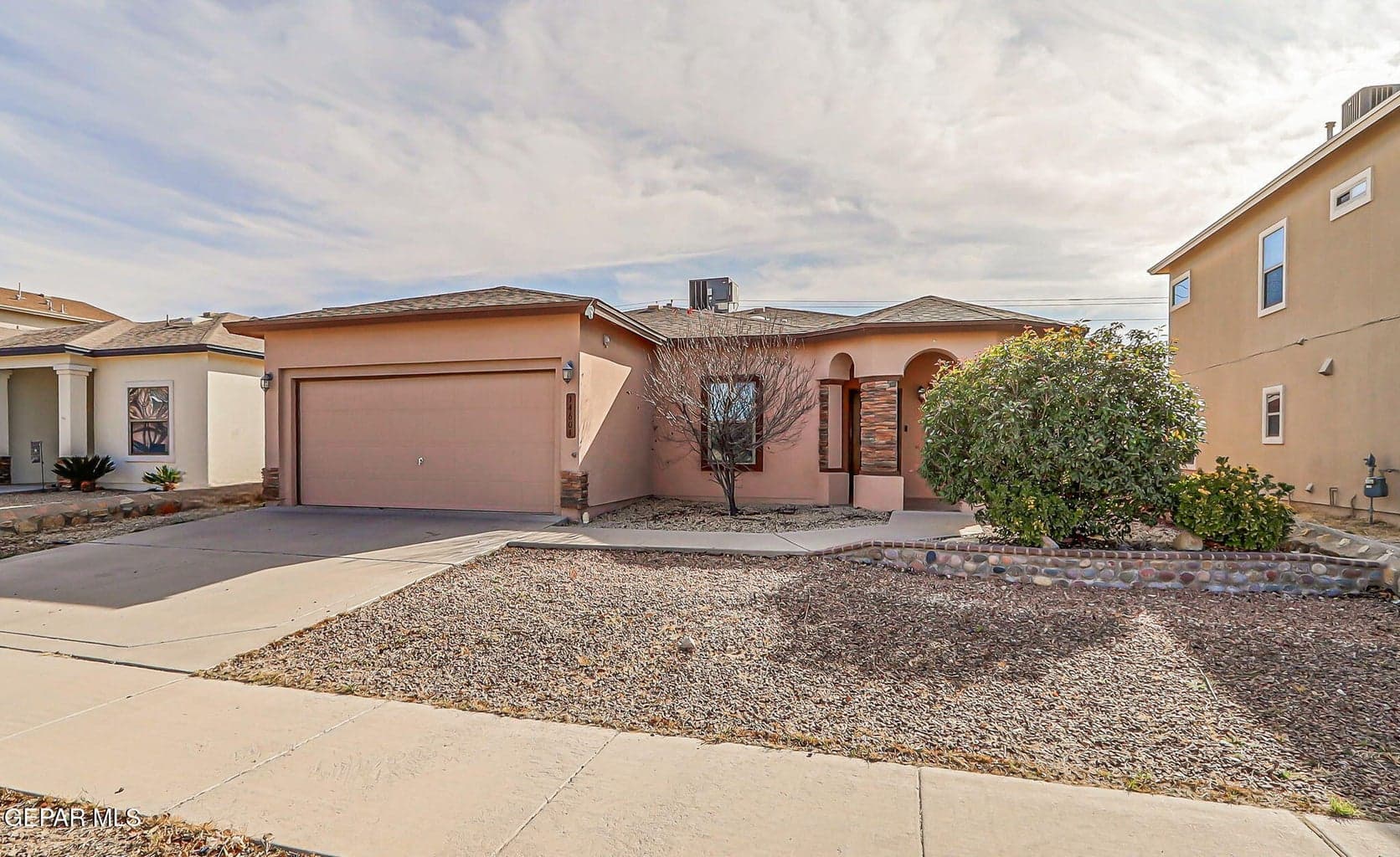44-web-or-mls-remove_13840301_1769098703