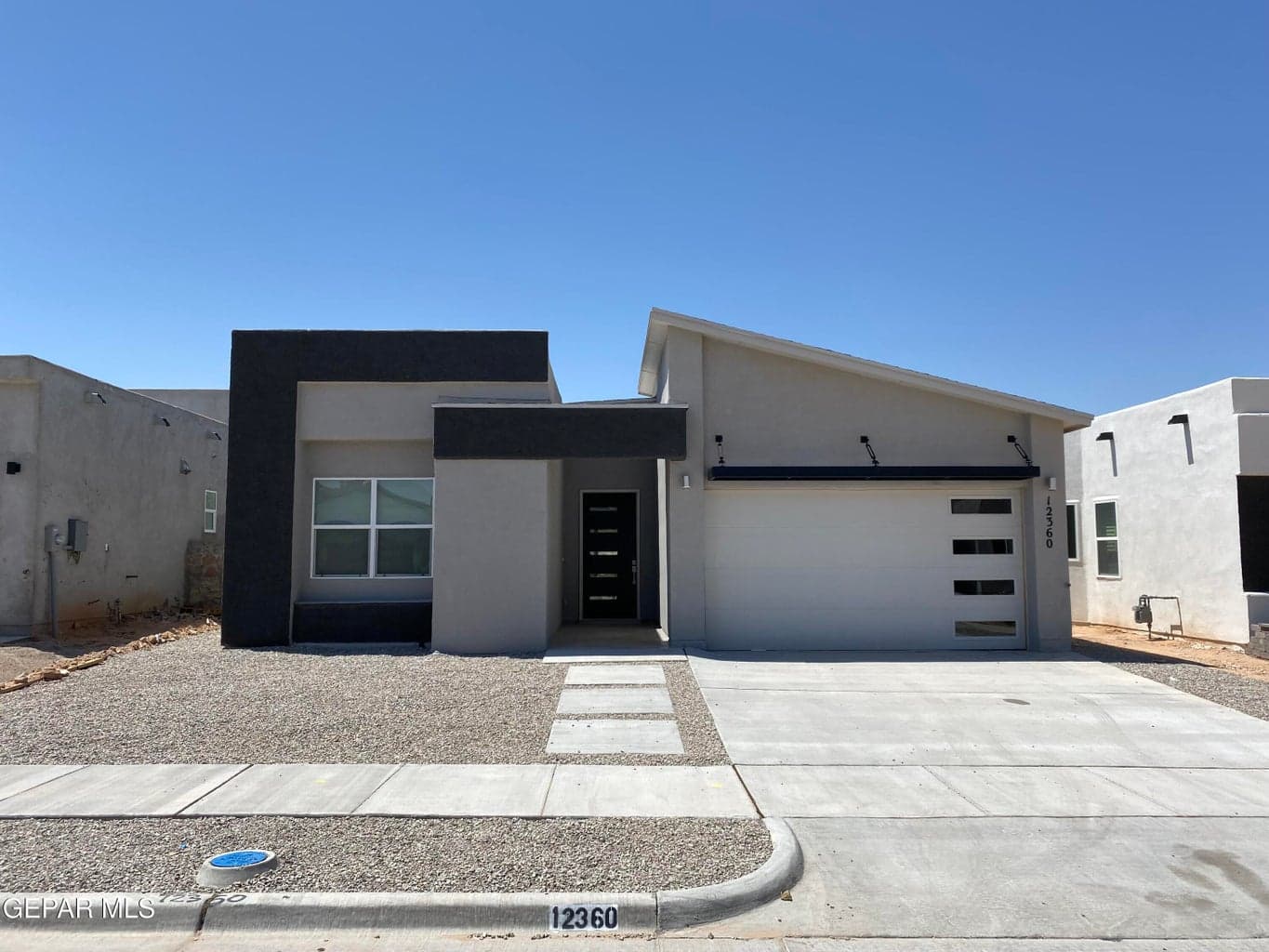 12360 DESERT WOLF Avenue