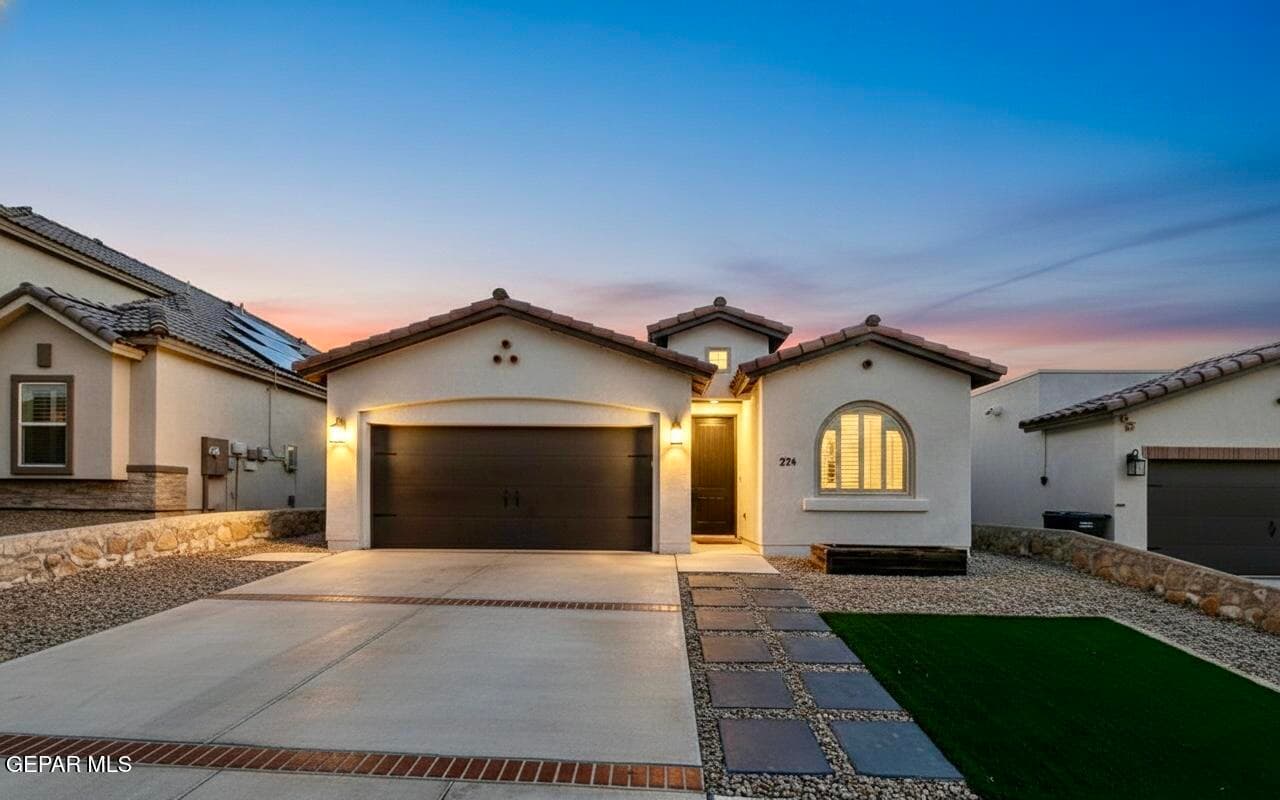 274 Glenlivet Way