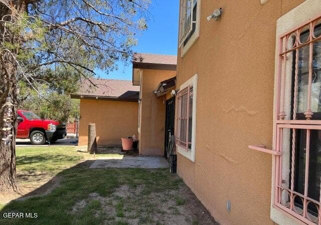 8520 Wingo way front 3