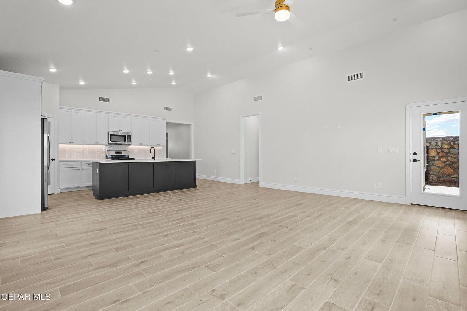 Photos are of a previously completed home and are only for illustration.