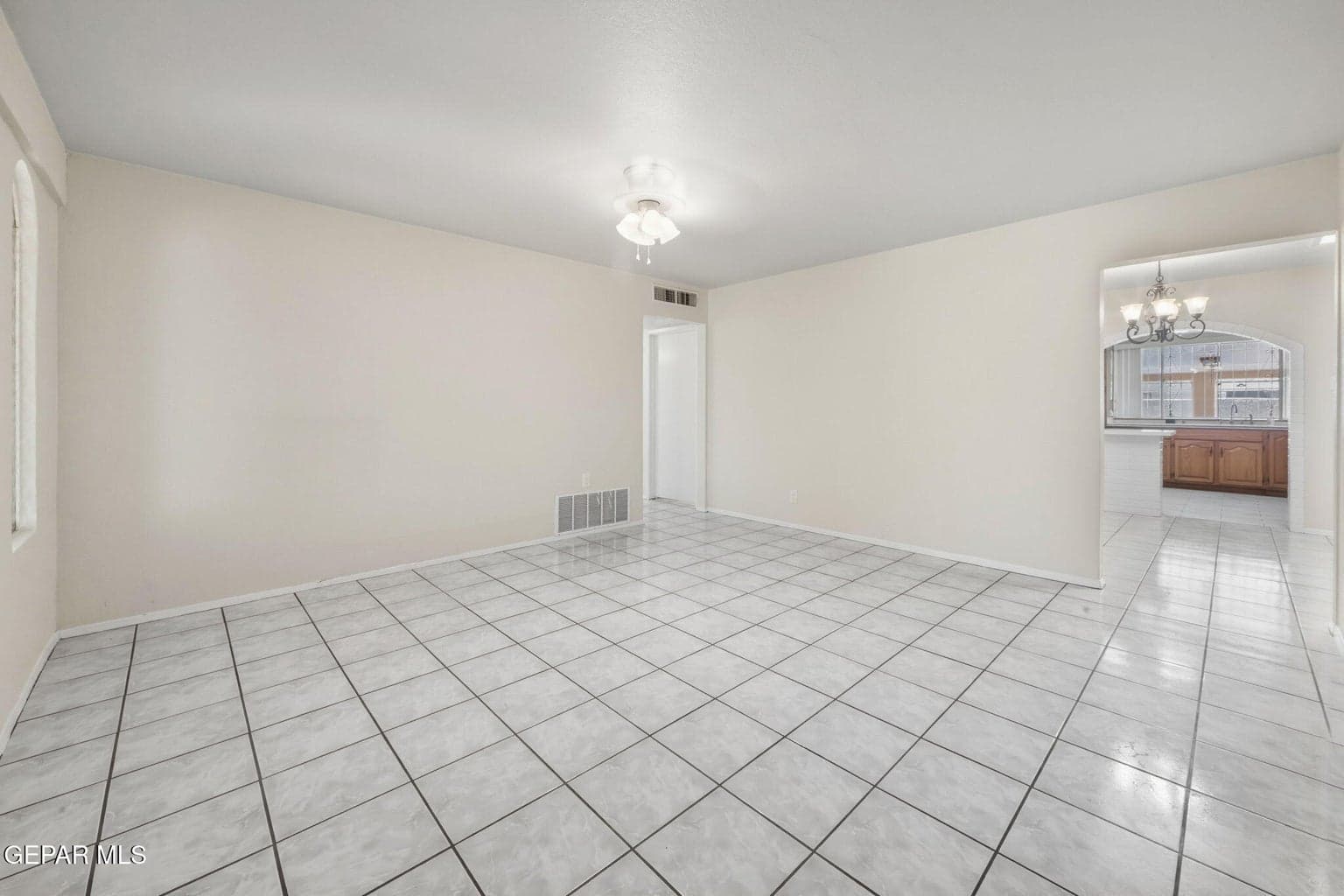 4-web-or-mls-A24I3149