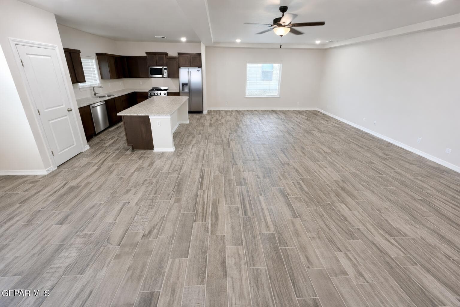12885 OPEN KITCHEN