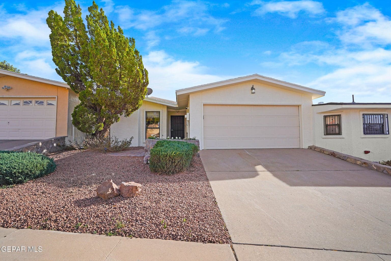 Photo of 6160 LOS ROBLES Drive