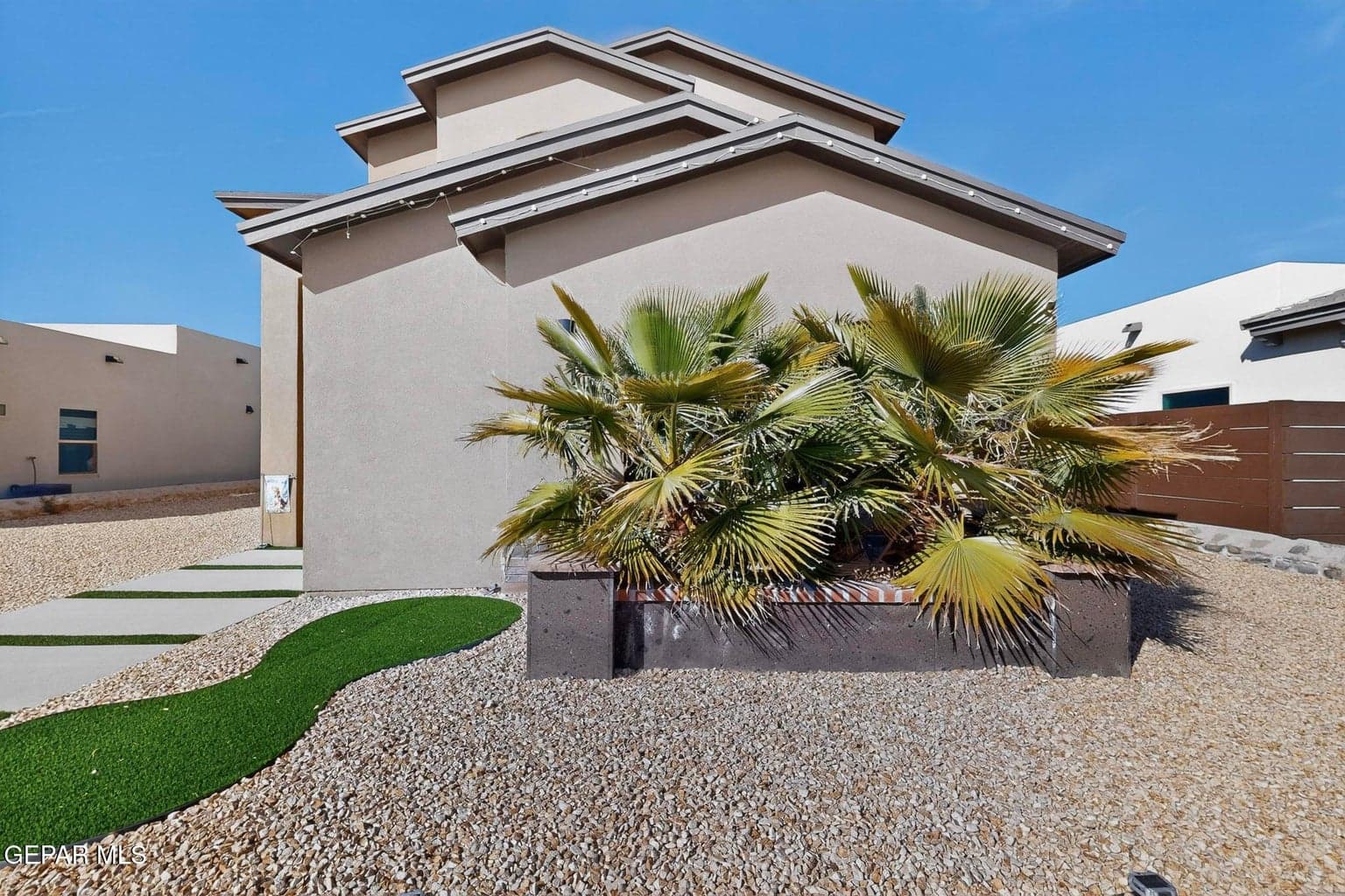 2-3D-Casas-14717-Charles-Foster-Ave-0220