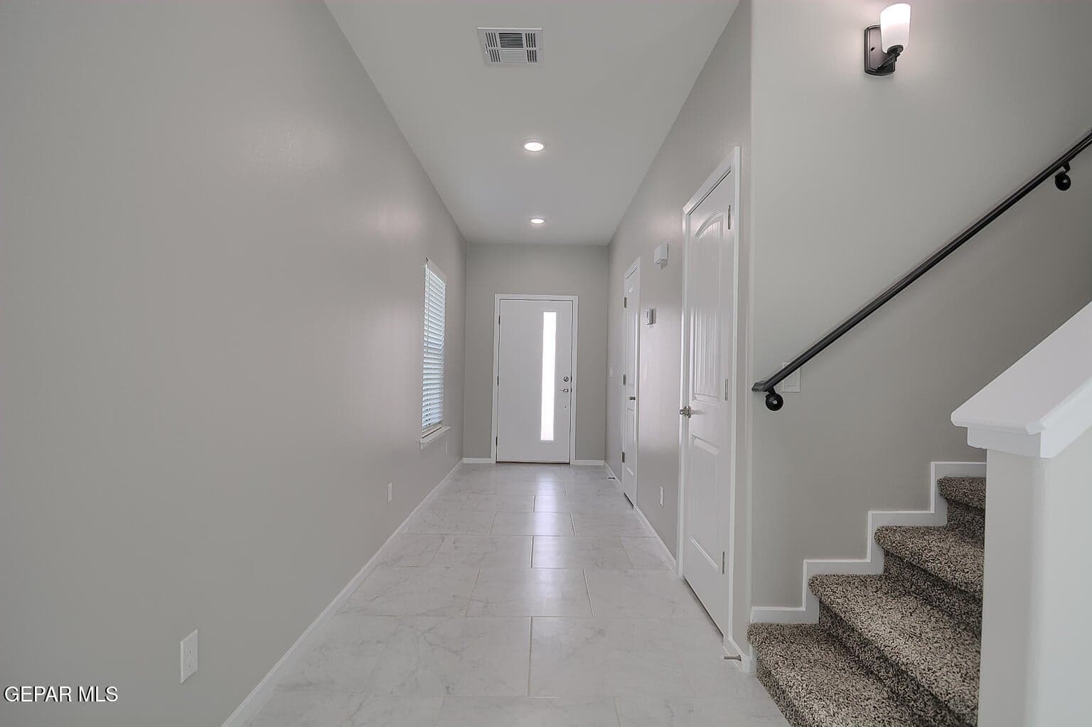 15100-Composition-Hallway-Foyer