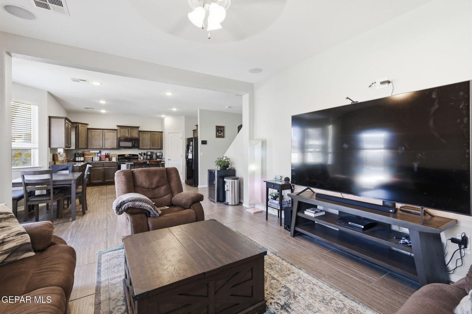 2nd Living Area
