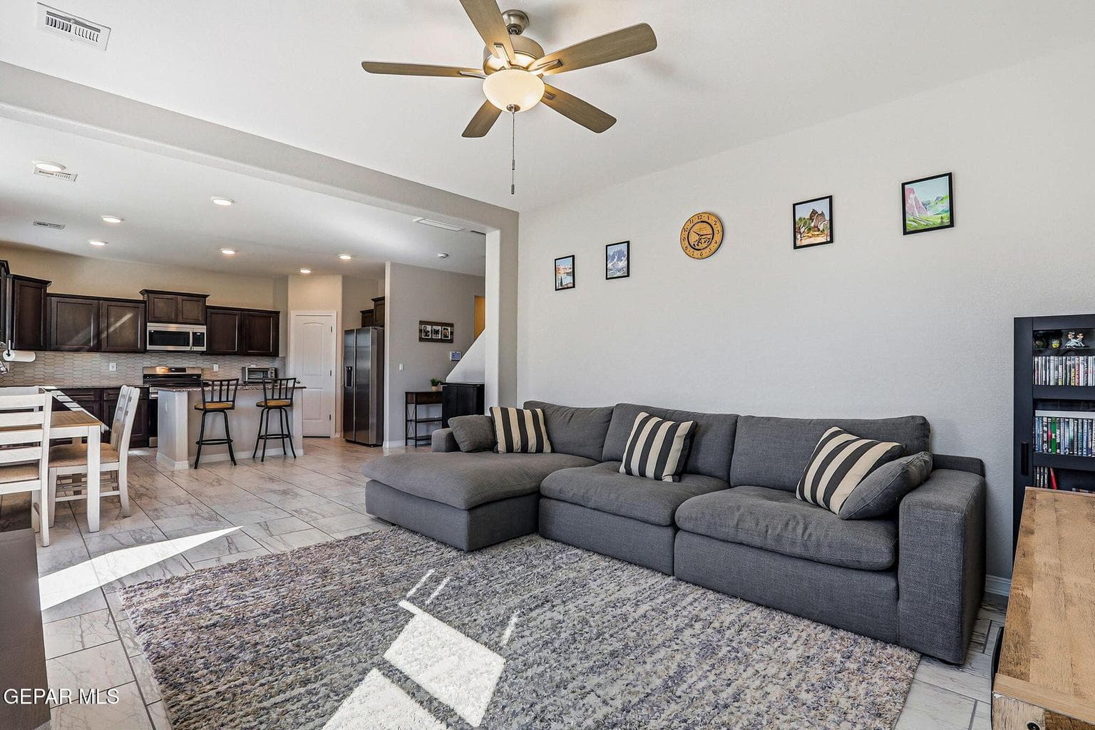 2-living room