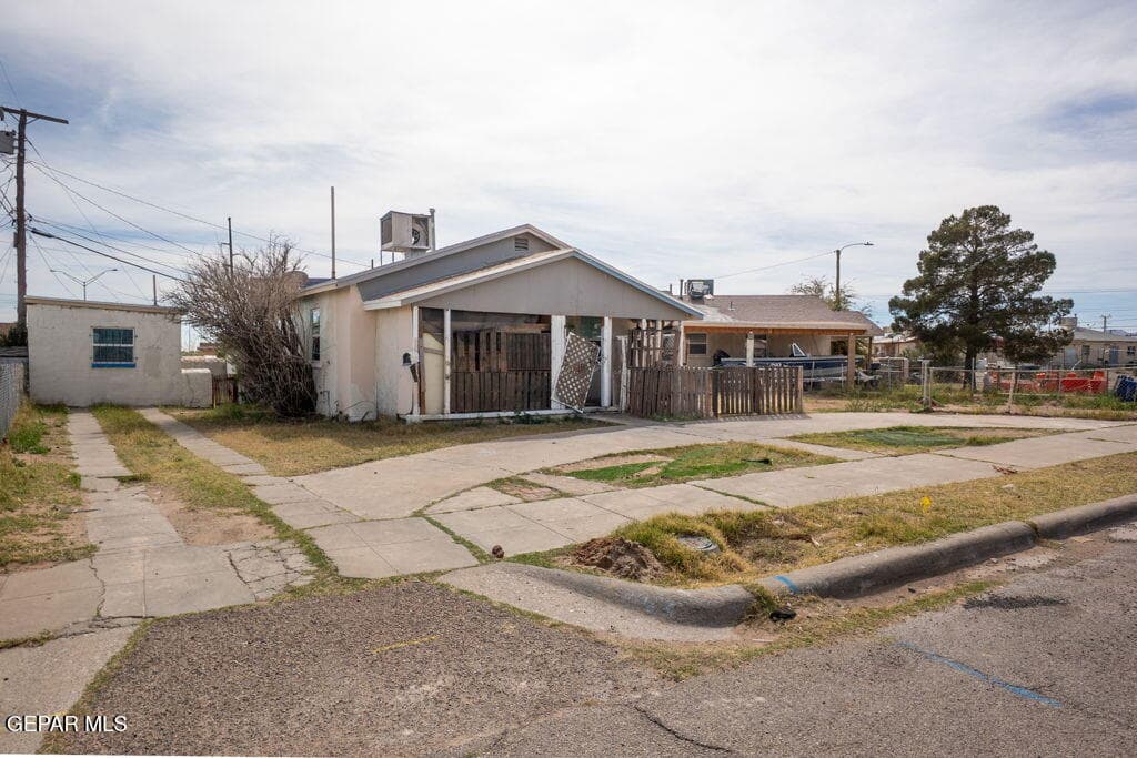 Front with detached garage apartment