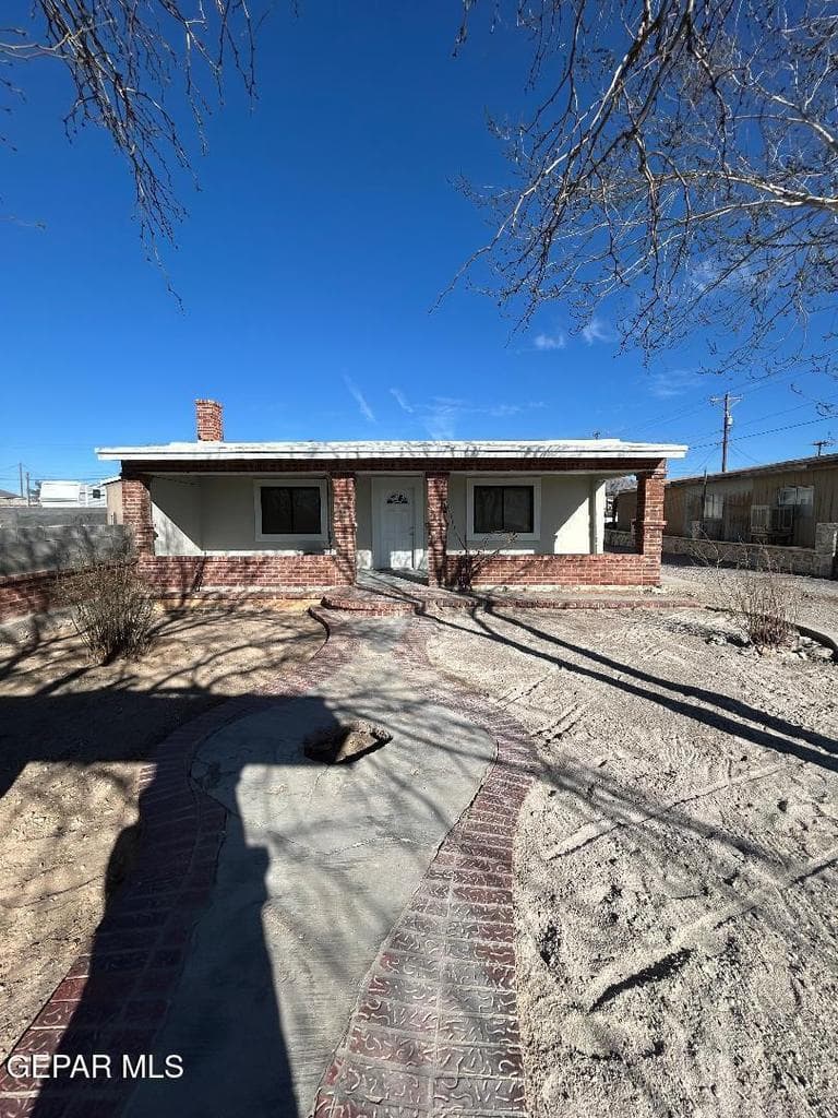 Photo of 8068 N DESERT Boulevard
