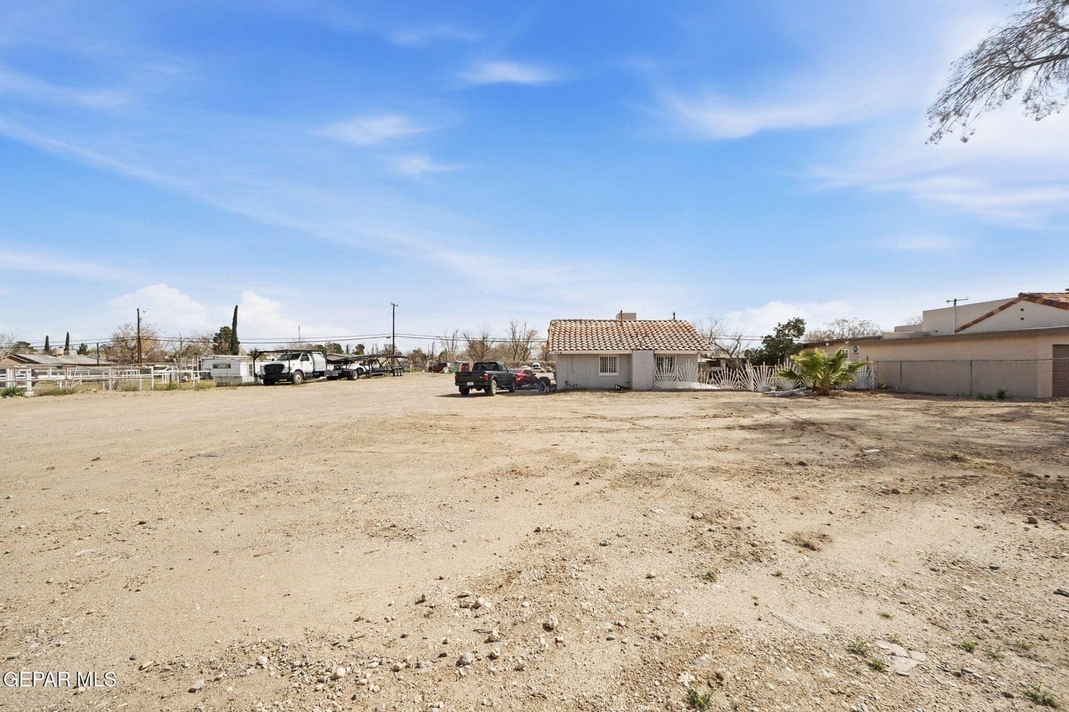 3-web-or-mls-A24I3415