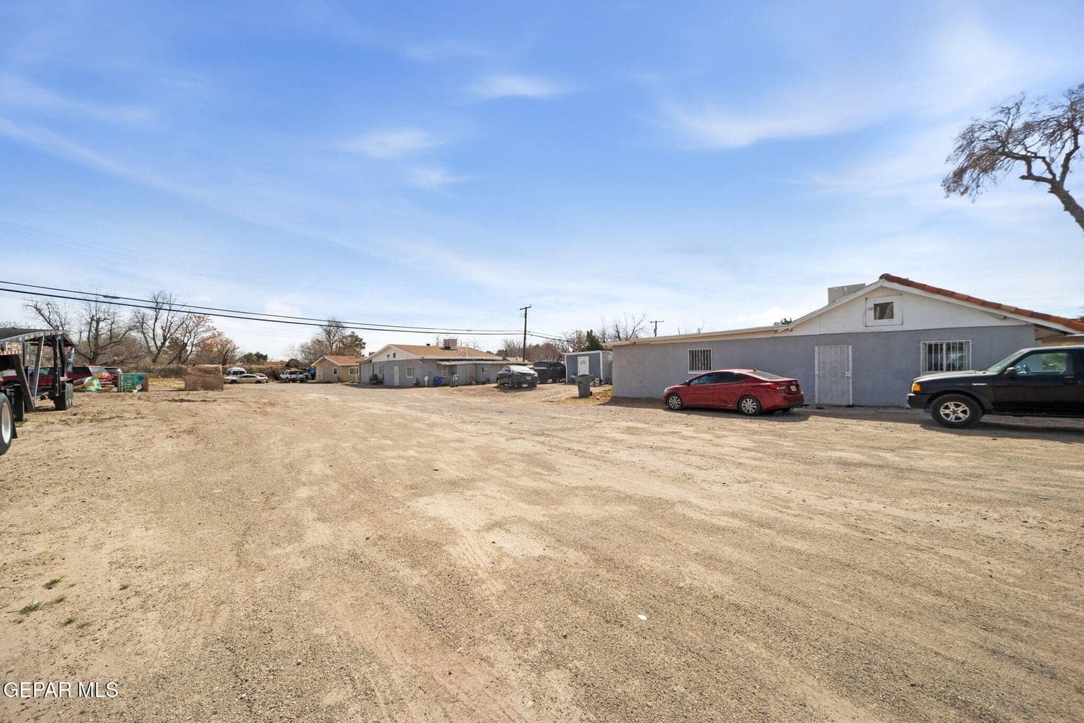 5-web-or-mls-A24I3442
