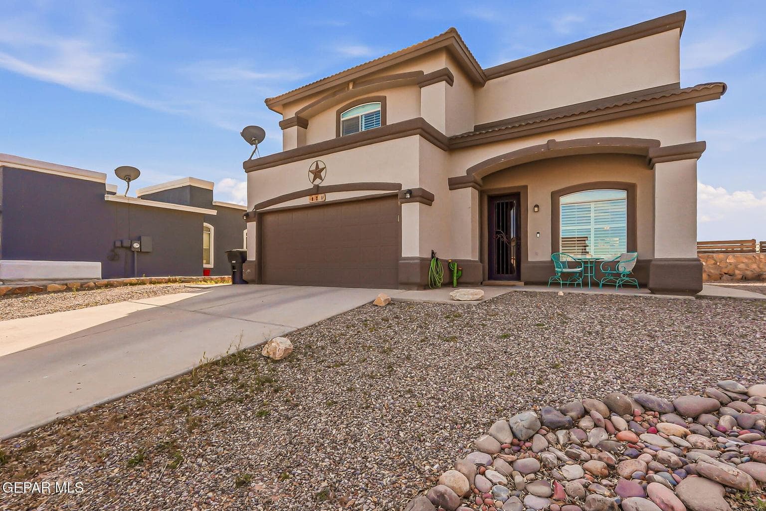 Photo of 821 Desert Bush Drive