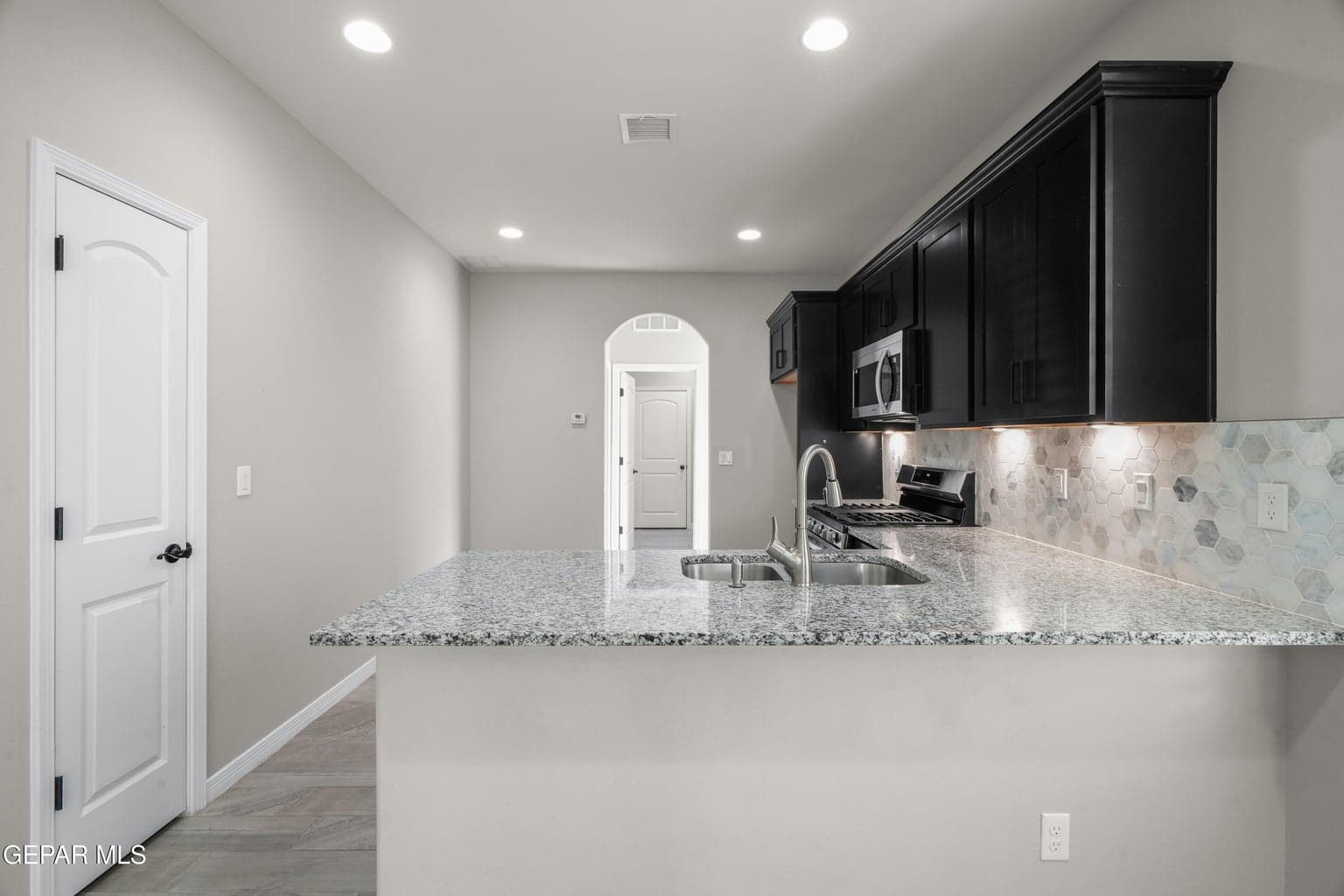 14805 Pebble Hills Blvd-13