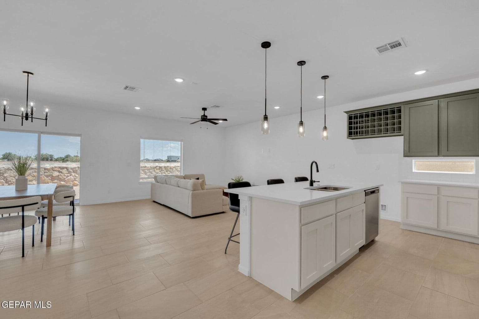 Photos are for illustration purposes only. Actual home finishes and features may vary.