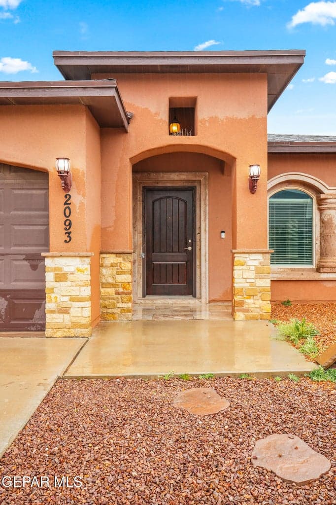 2093 Charles Horak Pl-4