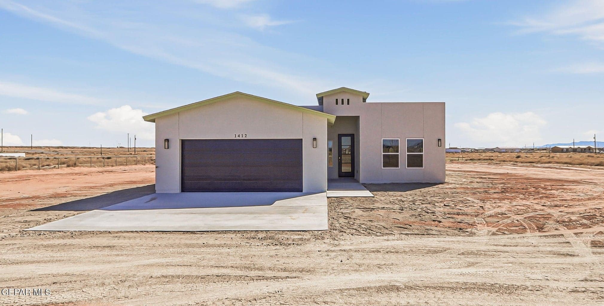 660 Yuma Desert