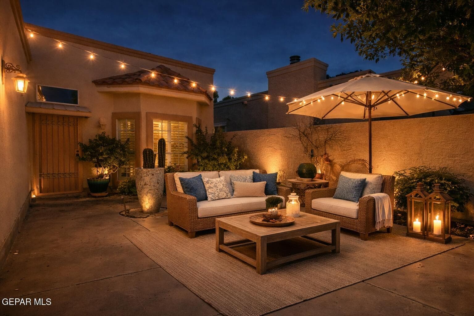 VS Courtyard night