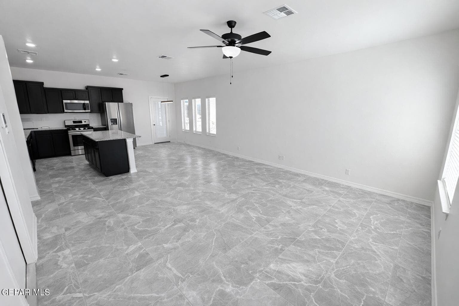 13937 LIVING OPEN