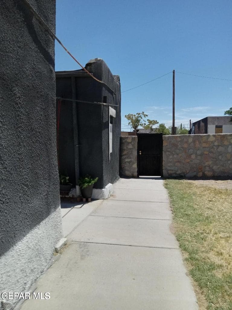 916 Seventh 9