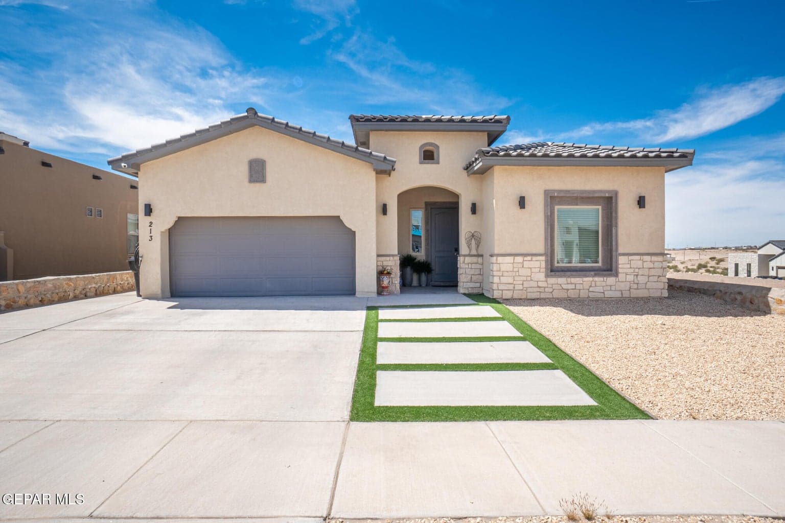 213 EMERALD GOLD Place