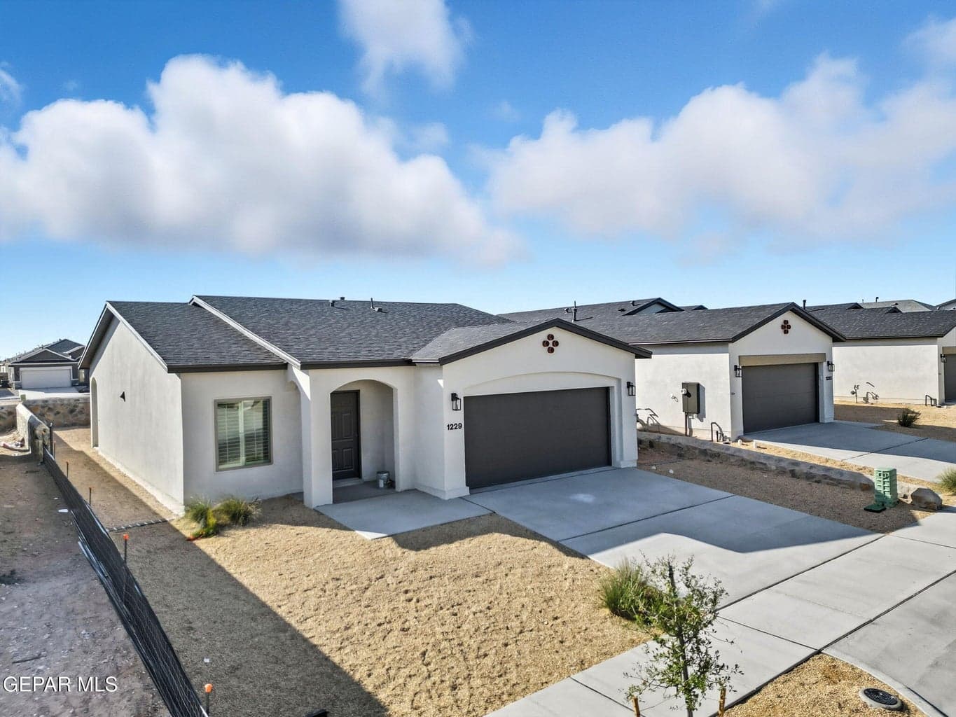 3-web-or-mls-DJI_0676