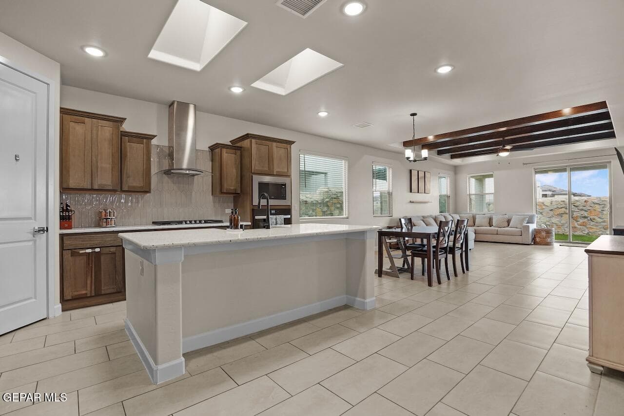 13181 Emerald Isle - 3 of 41