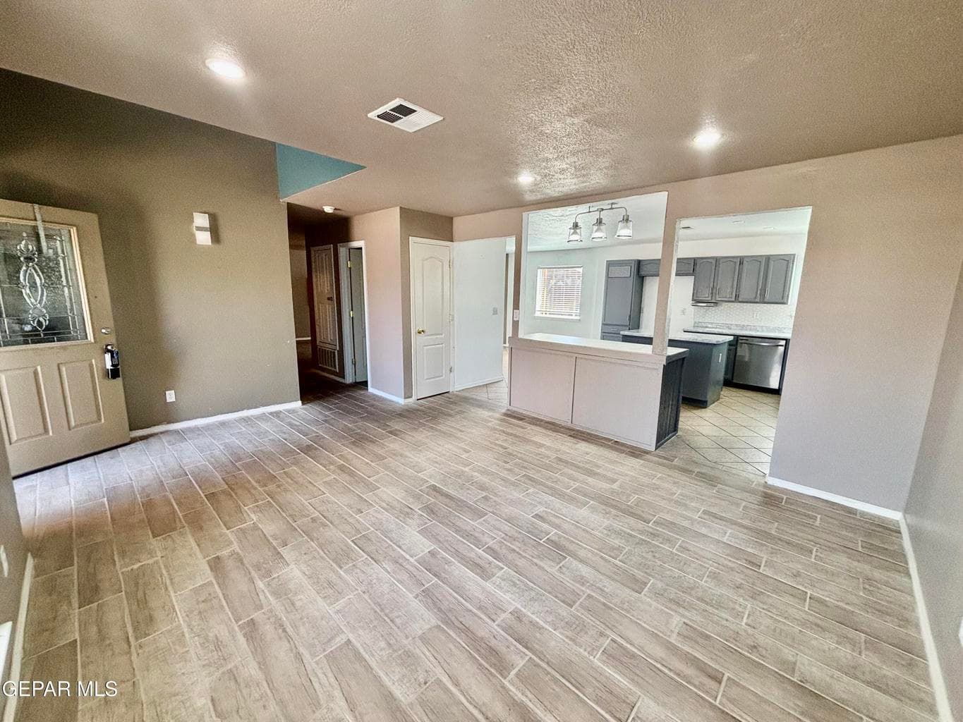12248 Holy Springs, 3