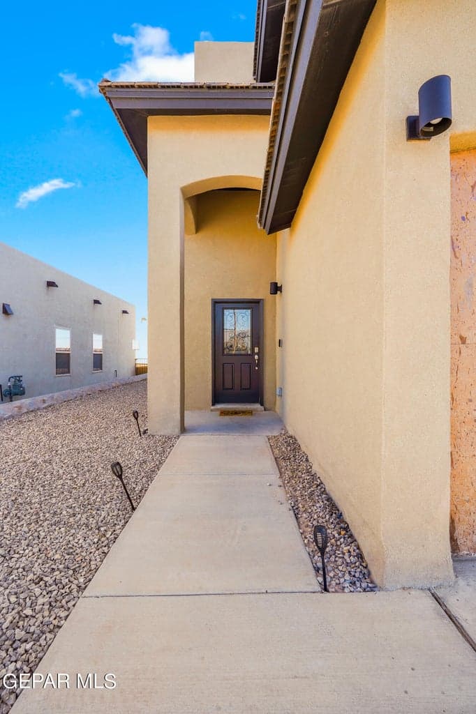 13070 Grantham Lane-4