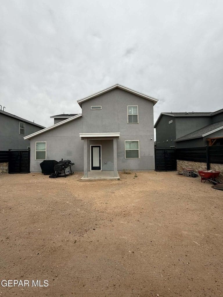 A huge back yard canvas for your own personal touch