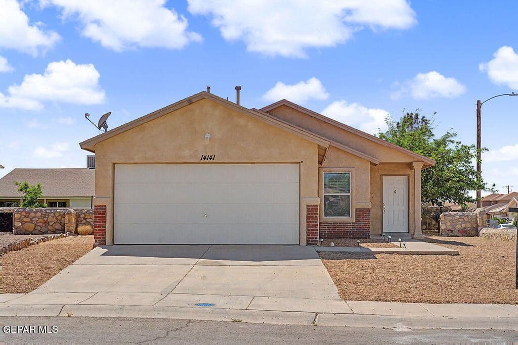 Photo of 14141 MOON ROCK Place