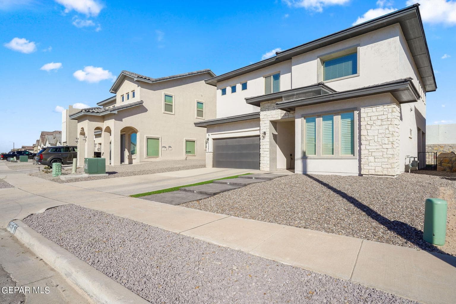 13581 Hazlewood-2
