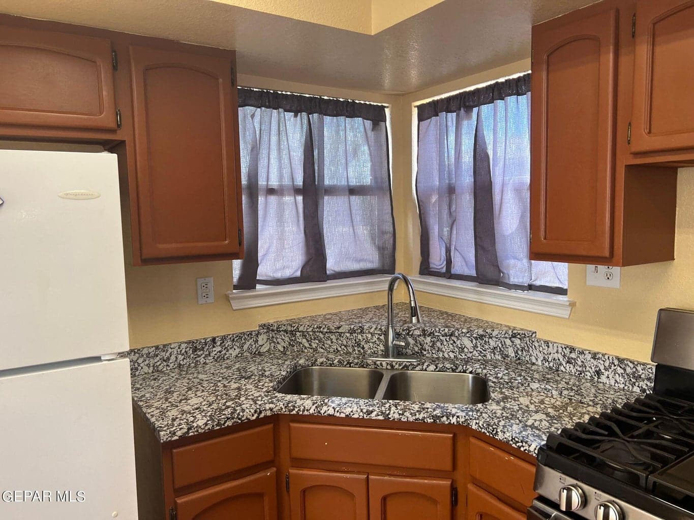 Kitchen Sink Area