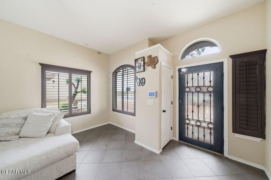 14329desertorchid.horizoncity.shutters