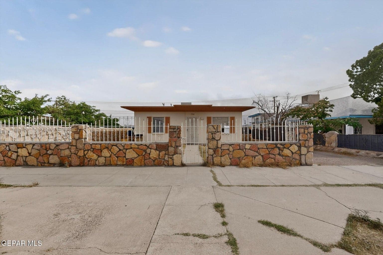 3304 Hamilton Ave 5