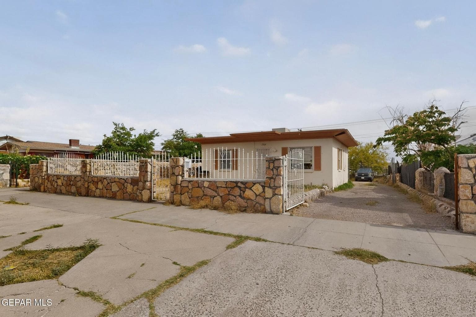 3304 Hamilton Ave 4
